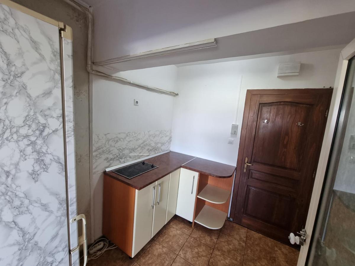 Golden Studio Apartment Сибиу Екстериор снимка