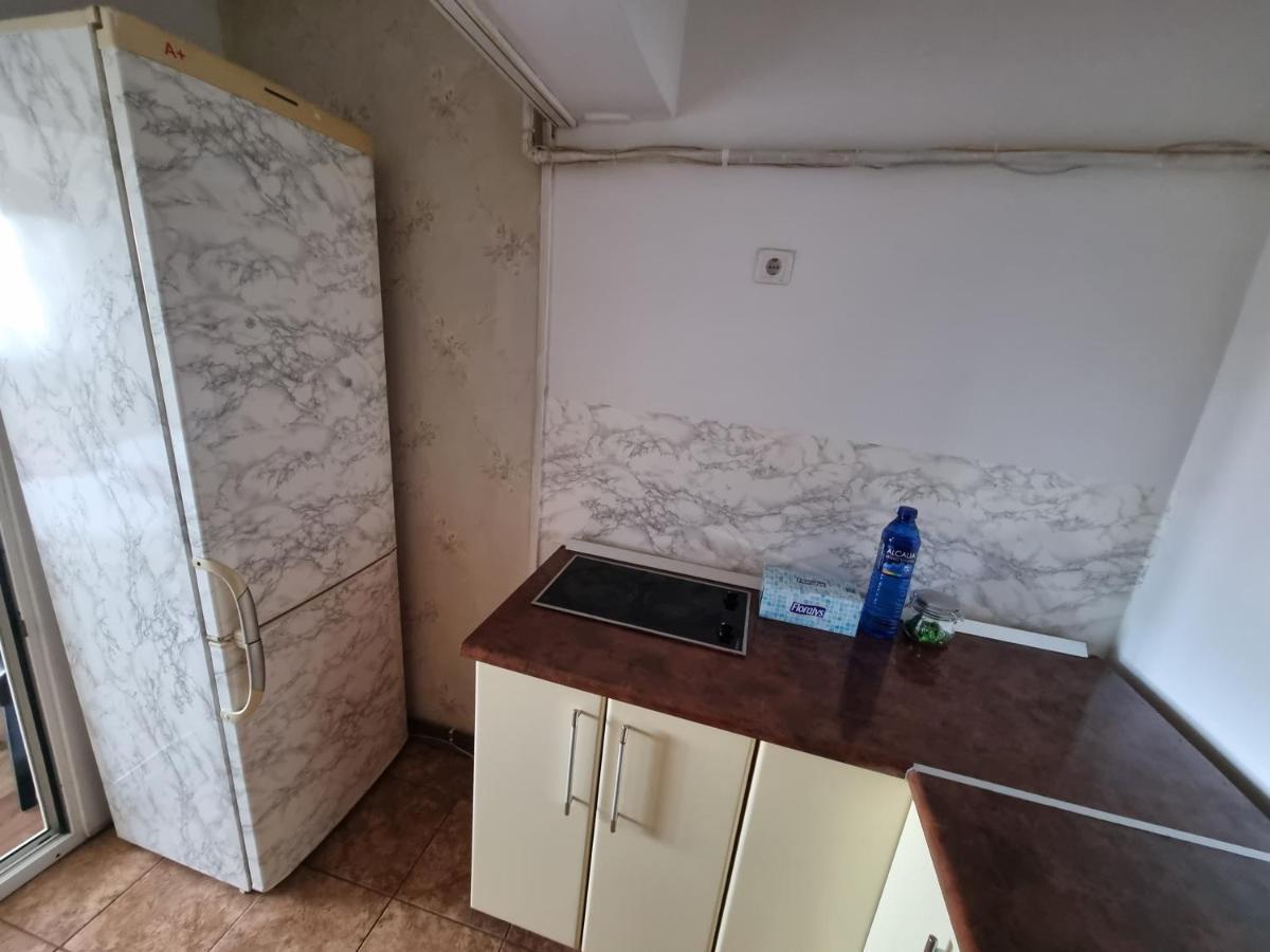 Golden Studio Apartment Сибиу Екстериор снимка